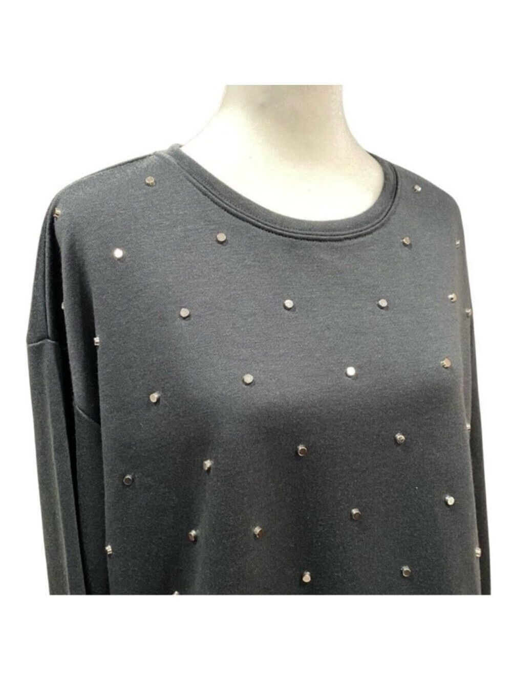 inTu Crewneck Studded Women's Large Gray Relaxed Fit Fleece Sweatshirt - Picture 5 of 13